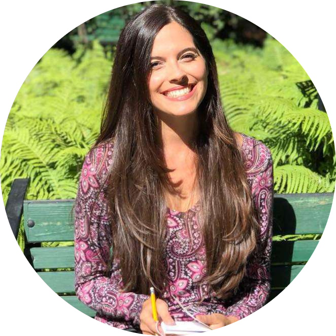 Gabriele Ribas -  Psicoterapeuta, Arteterapeuta e Coach na empresa Caderno da Gabi