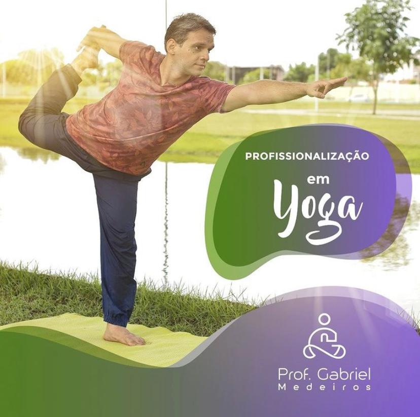 Curso de Formação em Yoga com Gabriel Medeiros