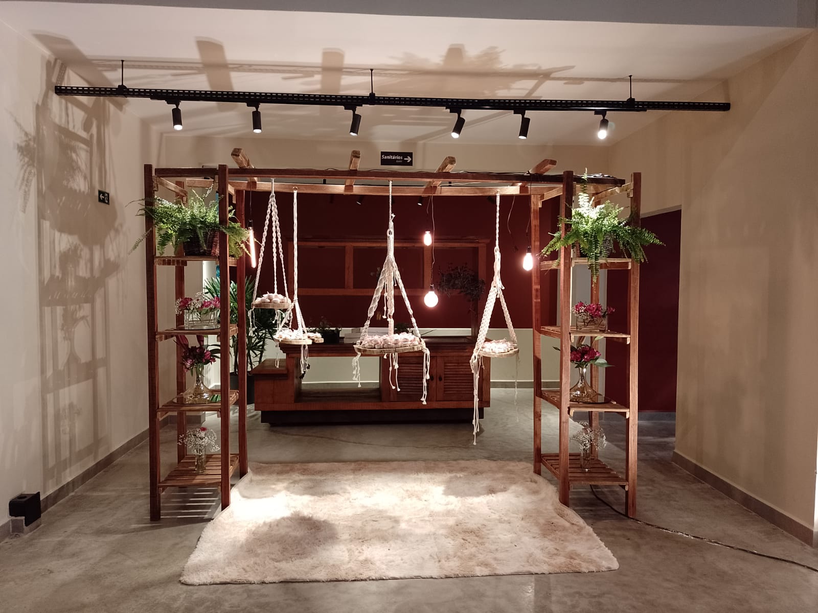 Curso de Macramê - Peças para Decorações de Festa por Adriana Ferna...