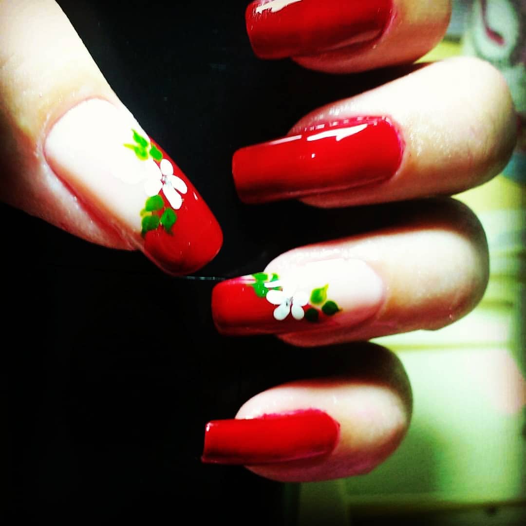 Imagem de capa para o Curso online Nail Design nível Iniciante