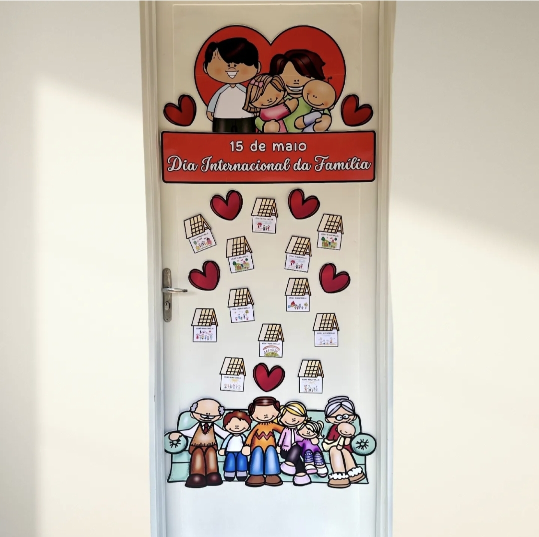 Decoração de Porta Dia da Família - Raquel de Arruda Braga Lucches...