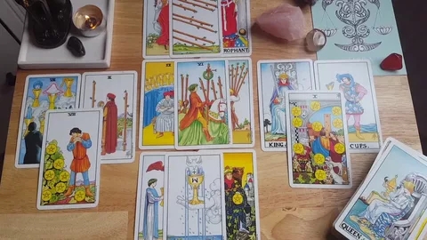 Descubre Tu Destino con Vidente Liss: Lecturas de Tarot Transformad...