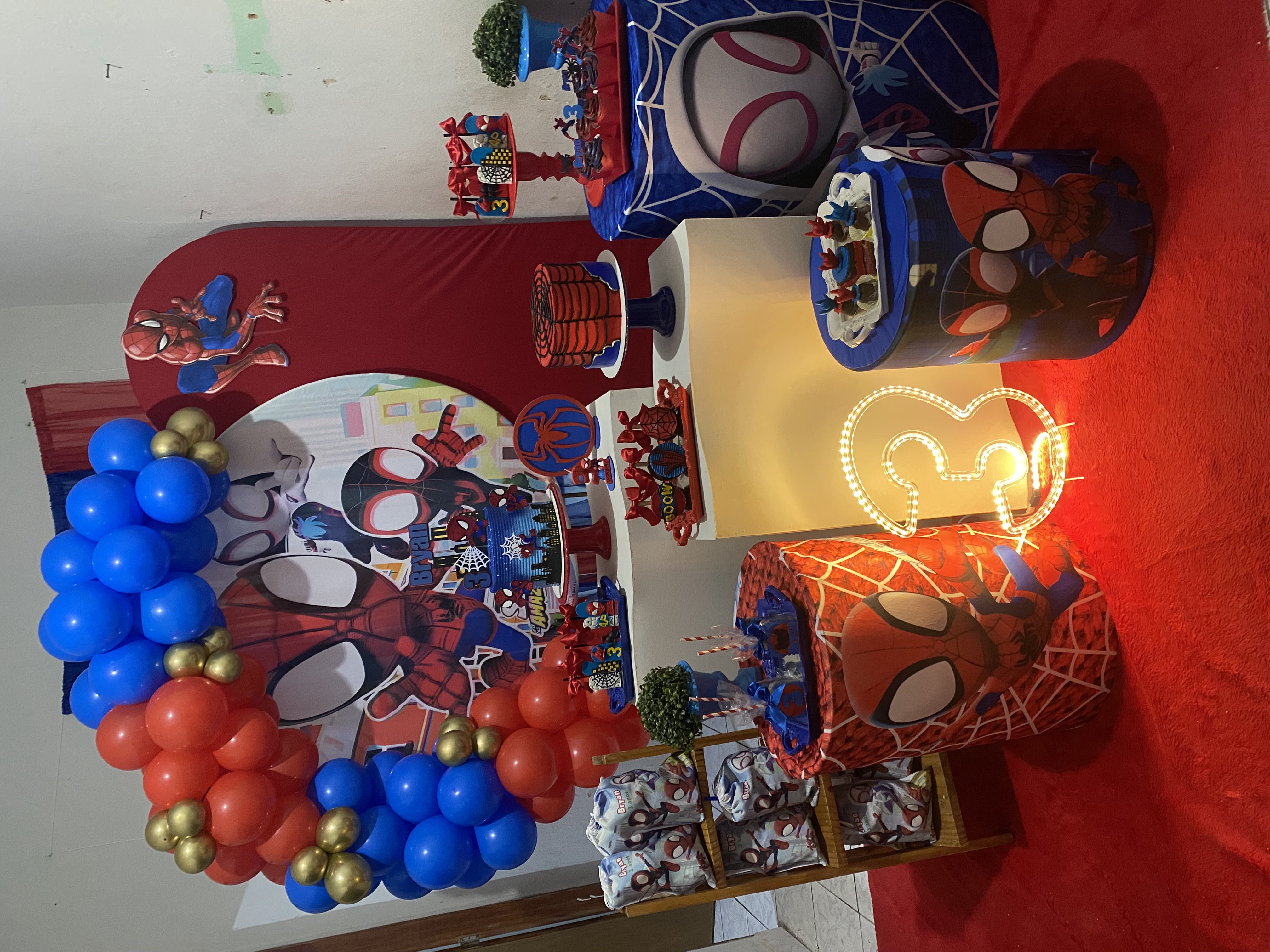 Curso Completo de Decoração de Festas: Do Iniciante ao Profissional