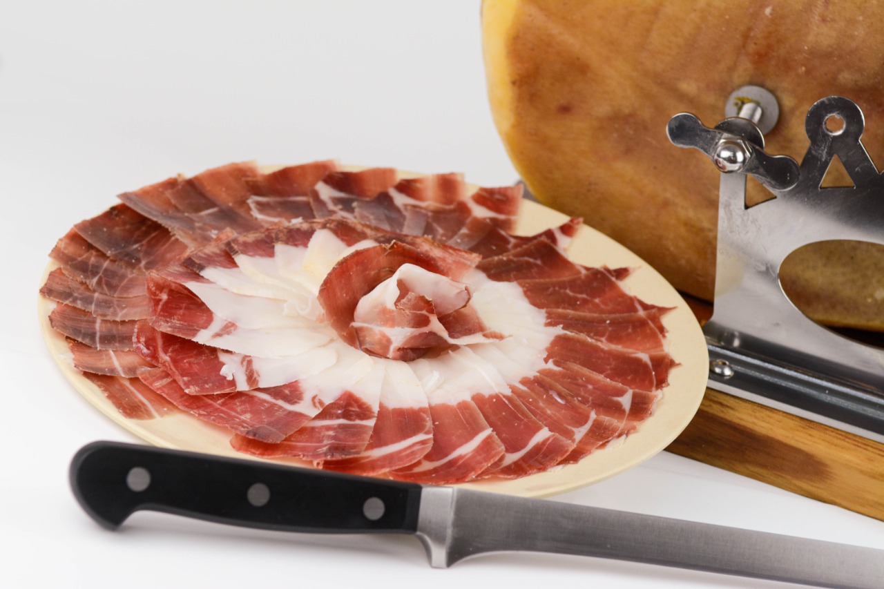 Presunto Ramon Torne-se um maestro cortador de Jamon e Presunto Curado! - Peterson...