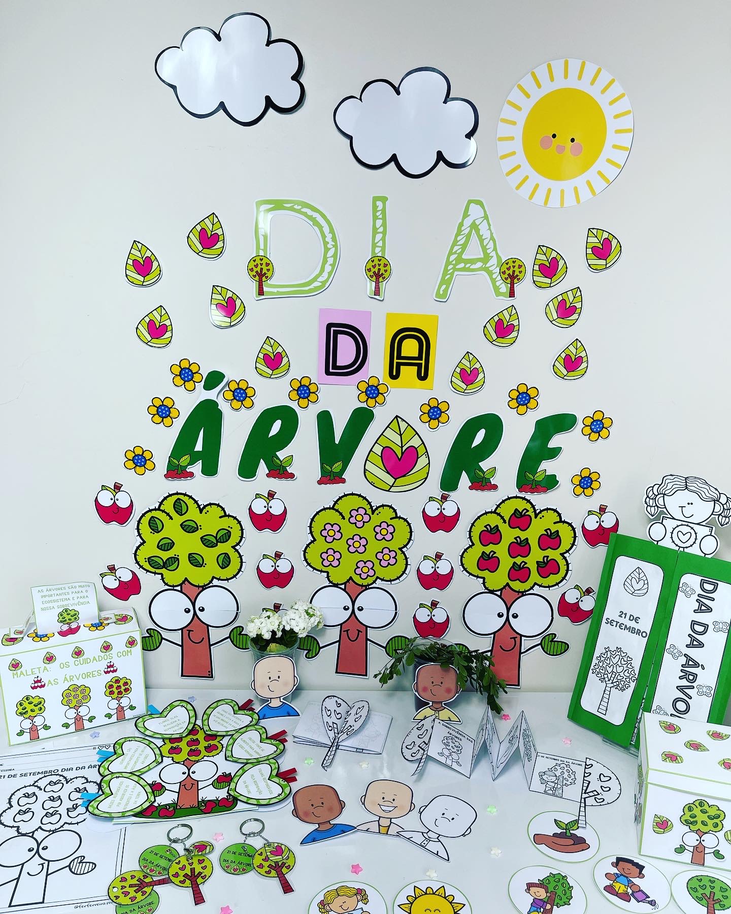 Imagem de capa para o Ebook Kit dia da árvore