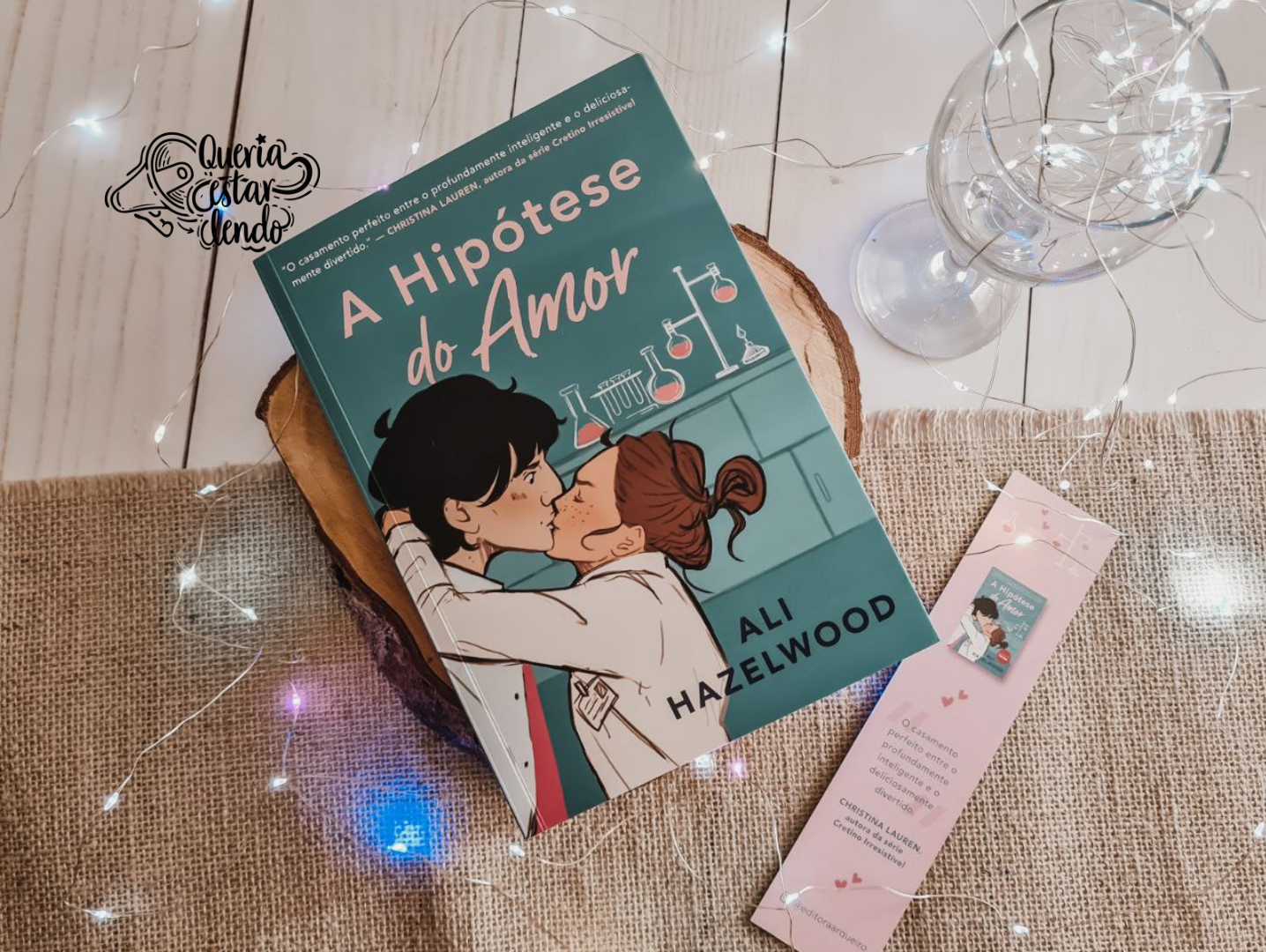 Livro a hipótese do amor - Ali Hazelwood.