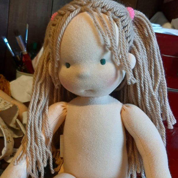 Curso DaisyDolls - Boneca Waldorf (Vídeos e apostila) - Daisy Rocha...