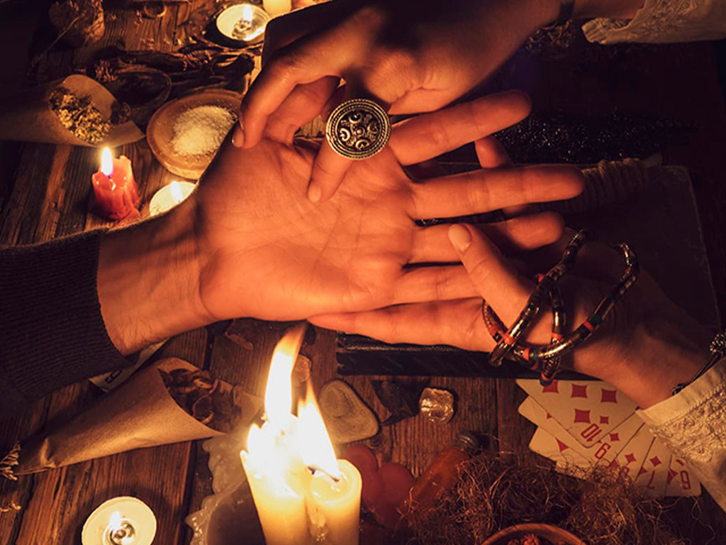 📞 Servicio de tarot 24 horas económico Mayka Solano 932 828 064 ...