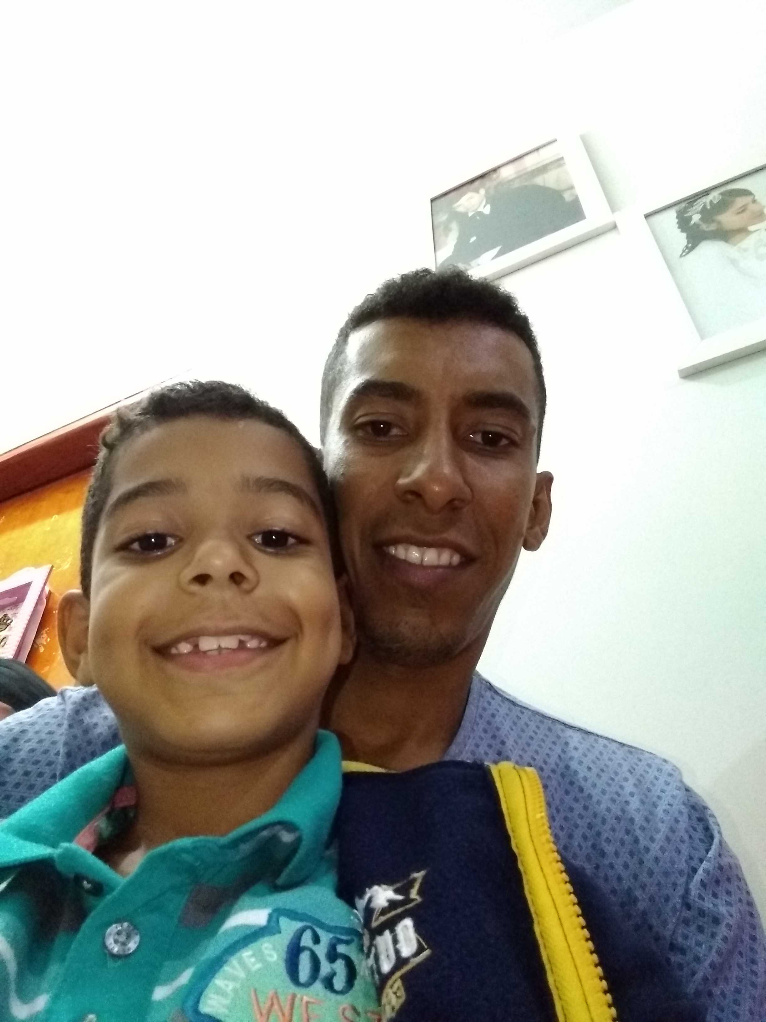 Ezequias gomes