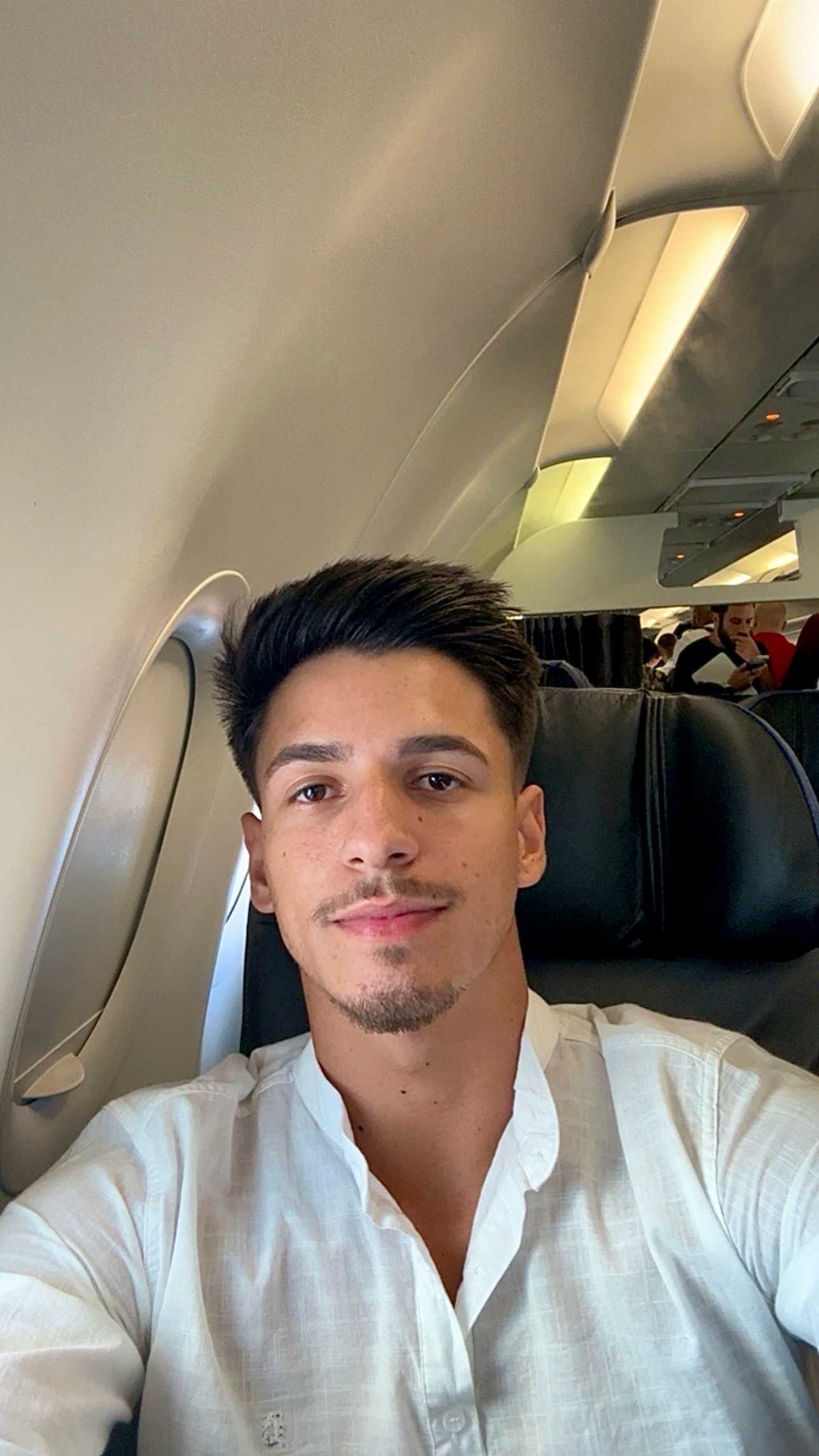 NICOLAS ALVARES SPRUNG