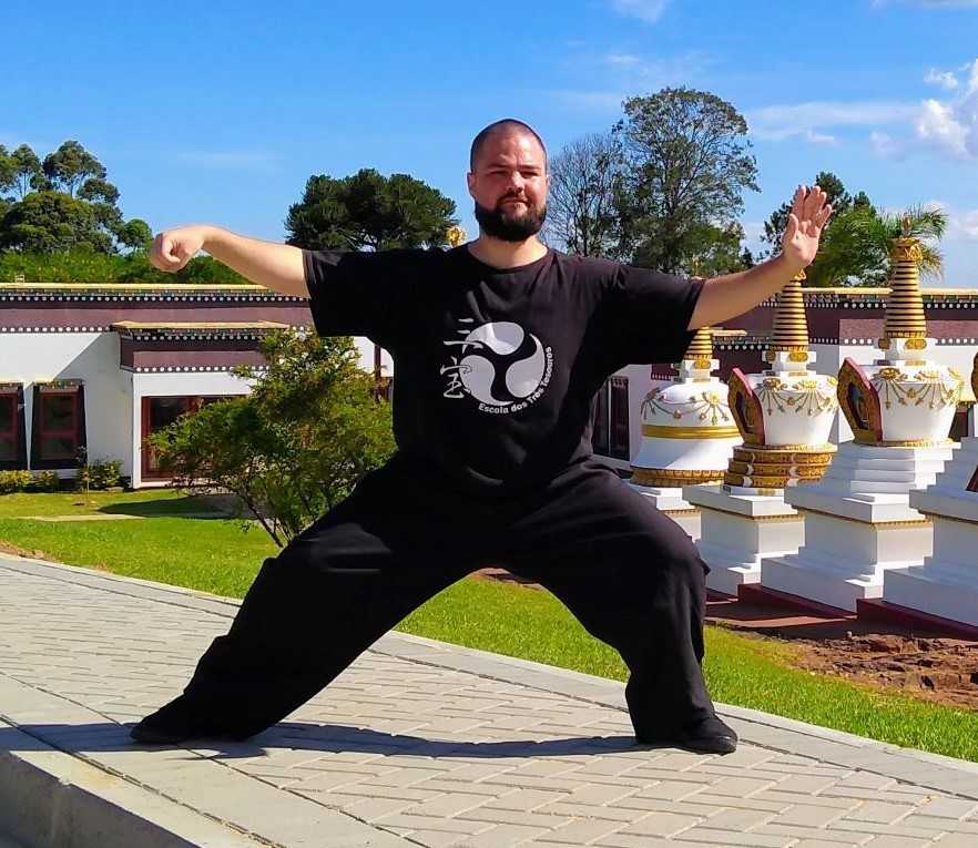 Escola dos Três Tesouros