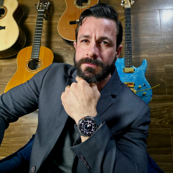 Victor Gabina - Mestre Luthier