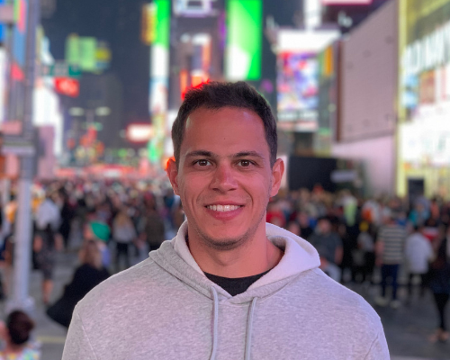 Foto do autor Born to Cloud